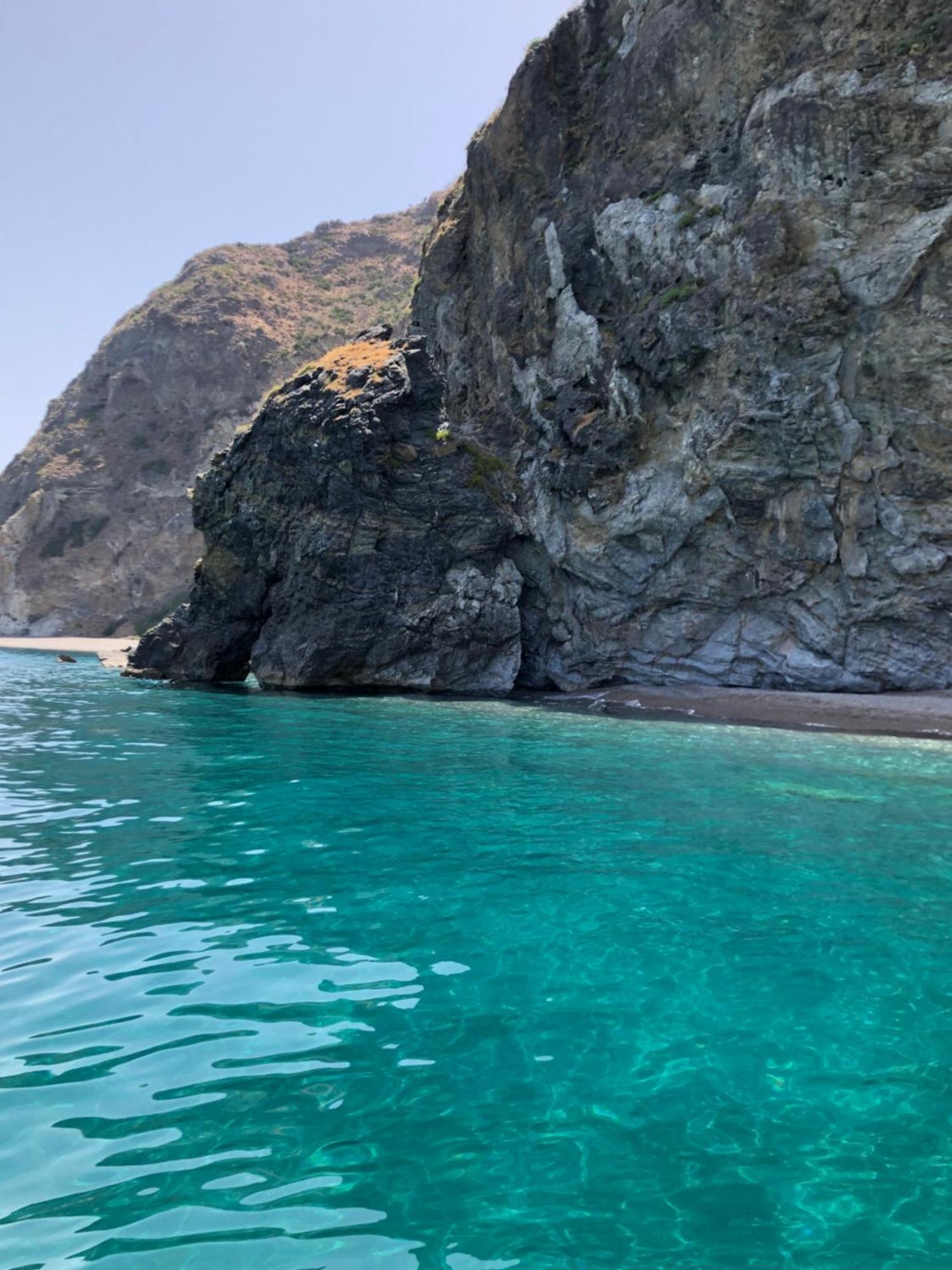 Golfo Di Tindari Apartments Фалконе Екстериор снимка