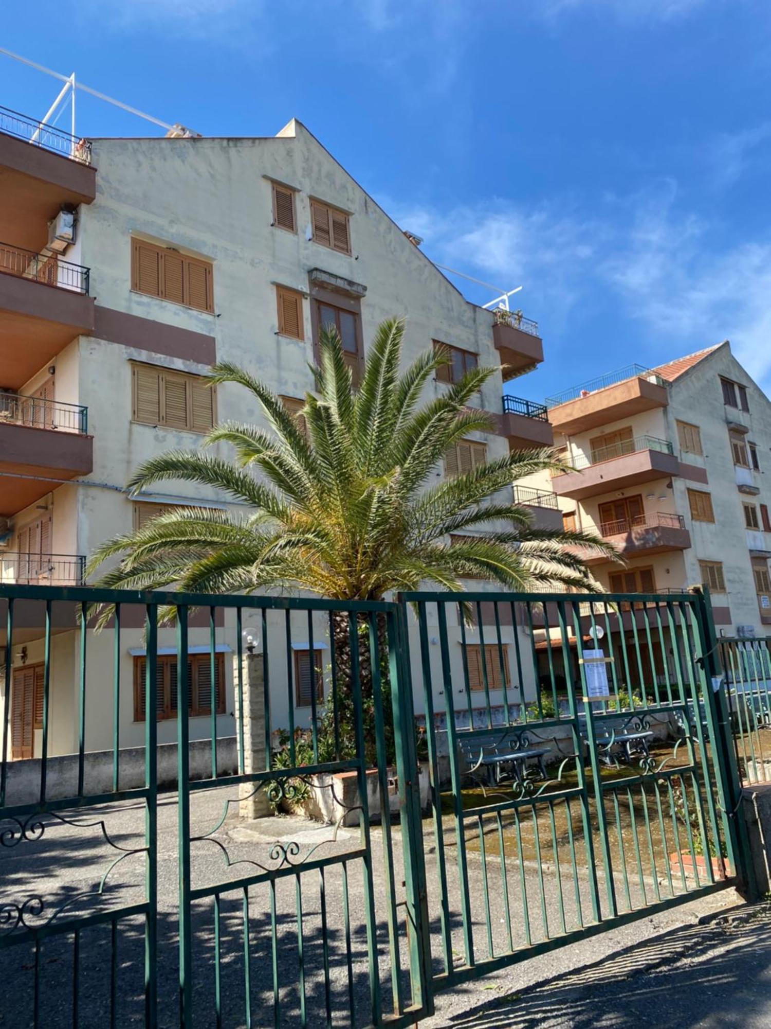 Golfo Di Tindari Apartments Фалконе Екстериор снимка