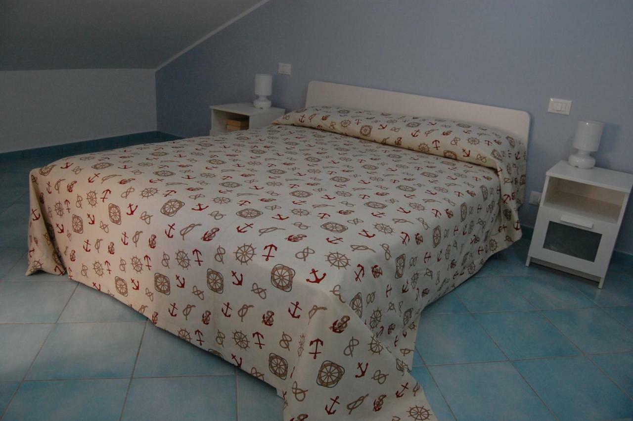 Golfo Di Tindari Apartments Фалконе Екстериор снимка