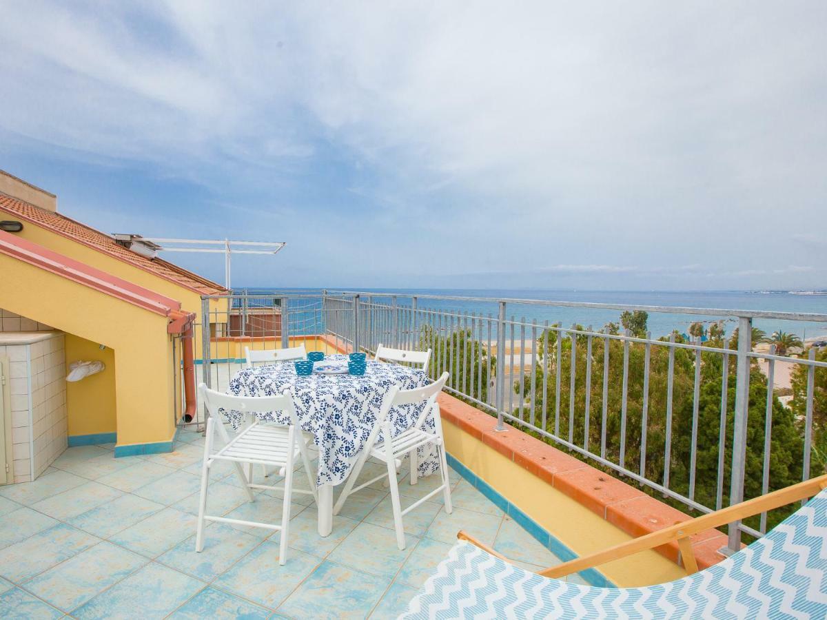 Golfo Di Tindari Apartments Фалконе Екстериор снимка