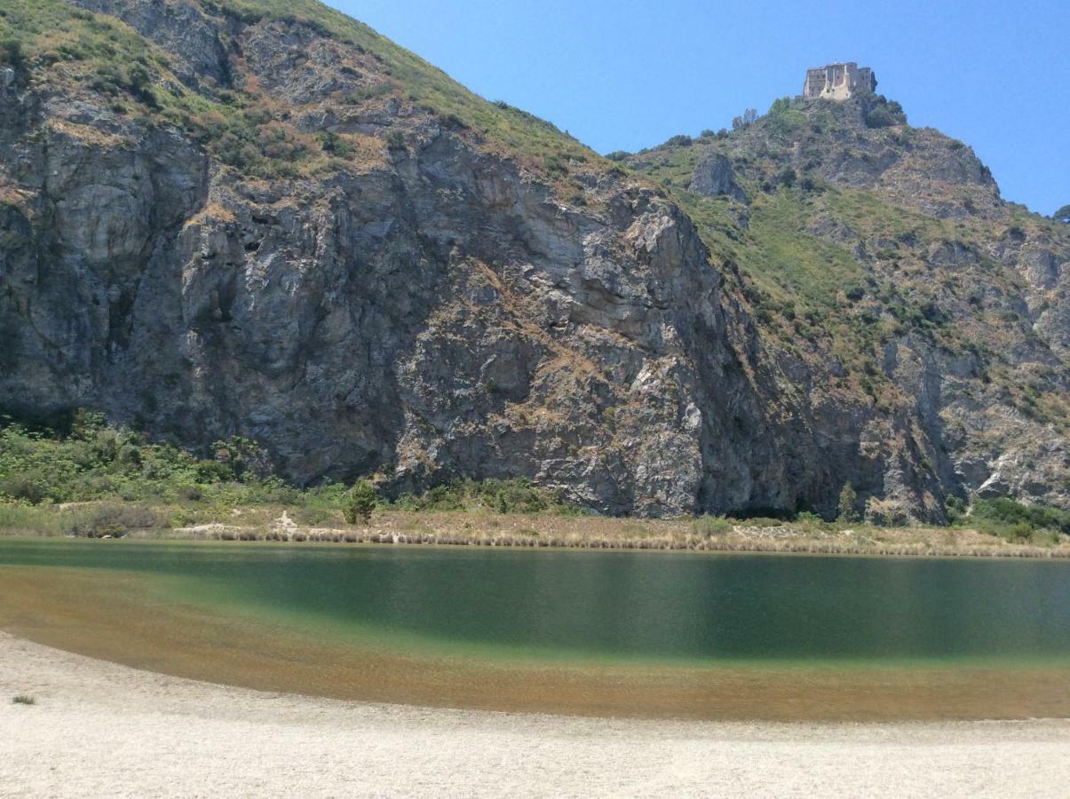 Golfo Di Tindari Apartments Фалконе Екстериор снимка